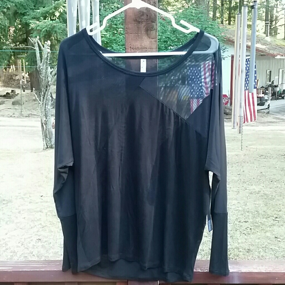 Glitz Black Long Sleeved Top - Size Large
